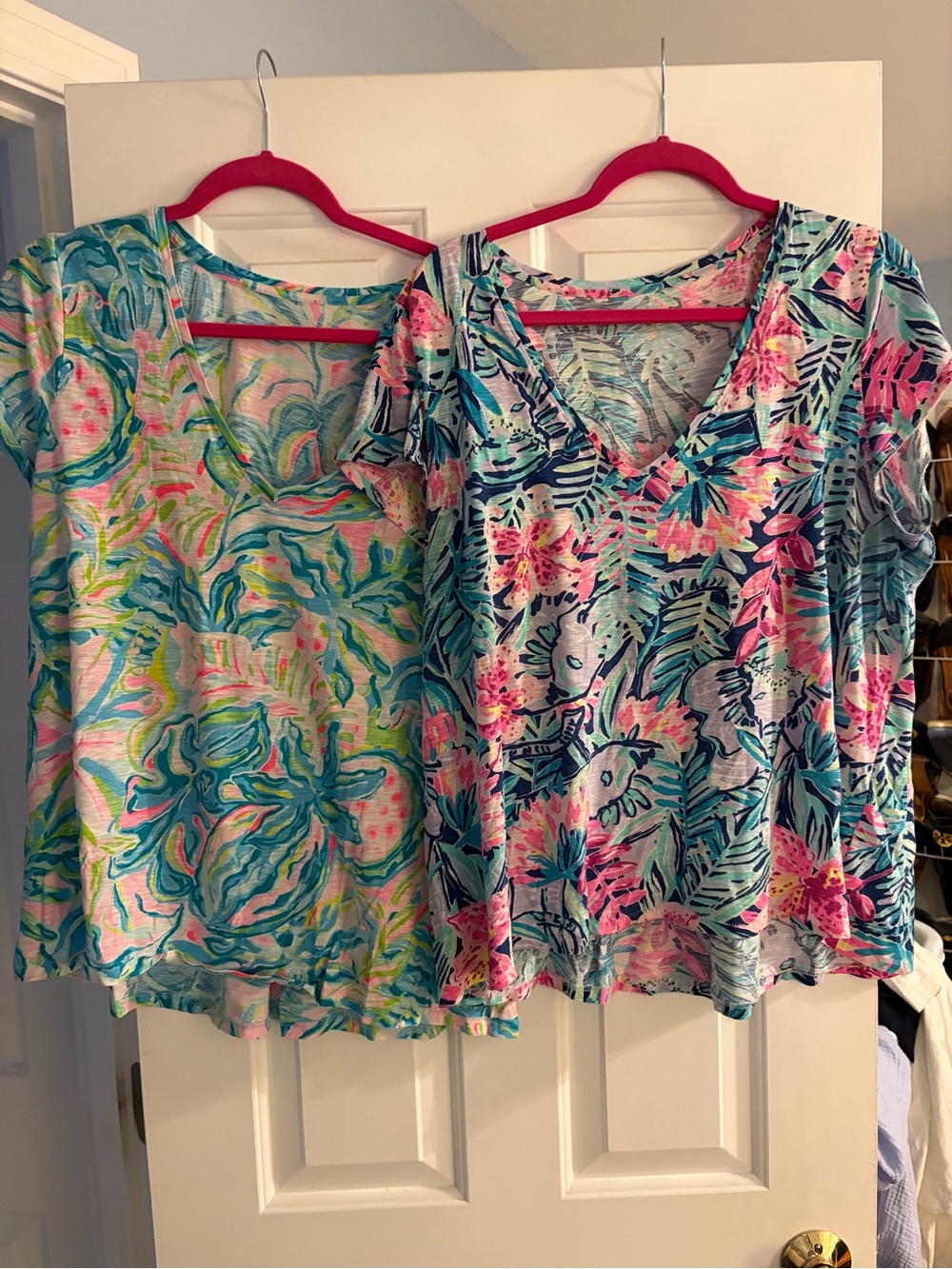 Lilly Pulitzer Women's Short Sleeve V-Neck xl Tops - Aqua, Teal & Pink